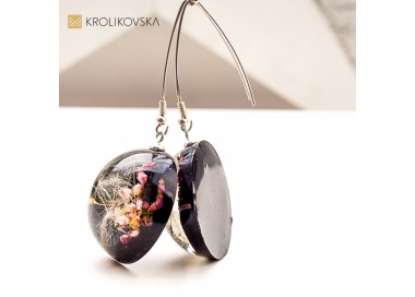 Naturalna biżuteria z żywicy – wyjątkowy akcent w Twoim stylu.