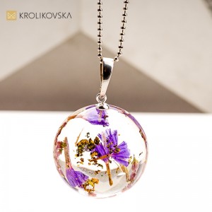 Subtelna biżuteria handmade – dla kobiet z duszą artystki.