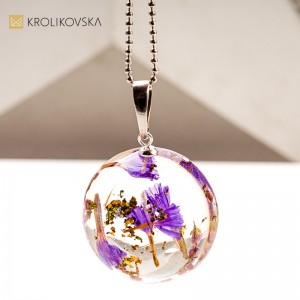 Subtelna biżuteria handmade – dla kobiet z duszą artystki.