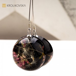 Biżuteria artystyczna handmade z żywicy – dla kobiet kochających naturę.1