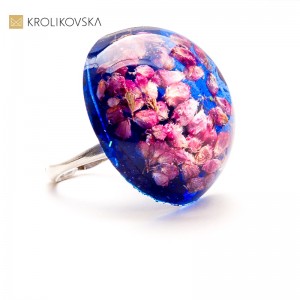 Biżuteria z żywicy handmade – unikalny dodatek dla każdej kobiety.