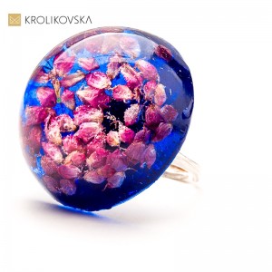 Biżuteria z żywicy handmade – unikalny dodatek dla każdej kobiety.