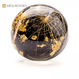 Pierścionek z żywicy i srebra – elegancki prezent na Święta1