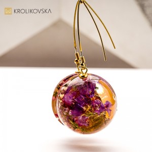 Biżuteria z żywicy handmade – naturalny prezent pod choinkę.
