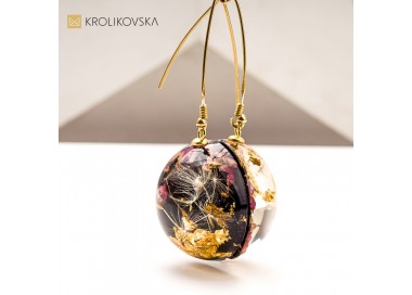 Komplet biżuterii z żywicy z kwiatami – prezent świąteczny handmade.