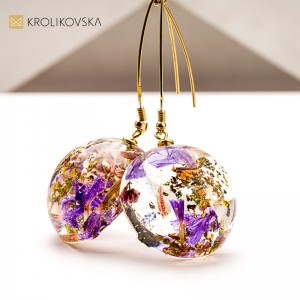 Kolczyki z zatopionym wrzosem – naturalny urok Bożego Narodzenia