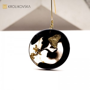 Kolczyki w żywicy – sztuka noszona.1