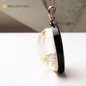 Biżuteria handmade z grafiką– wyjątkowa w każdym detalu.