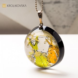 Biżuteria handmade z grafiką– wyjątkowa w każdym detalu.