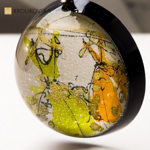 Biżuteria handmade z grafiką– wyjątkowa w każdym detalu.