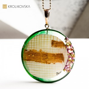 Biżuteria z żywicy handmade – unikalny dodatek dla każdej kobiety.