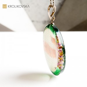 Biżuteria z żywicy handmade – unikalny dodatek dla każdej kobiety.