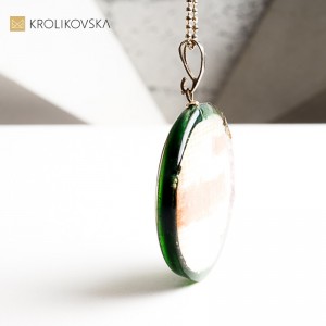 Biżuteria z żywicy handmade – unikalny dodatek dla każdej kobiety.