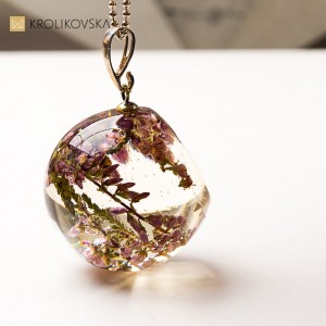 Naszyjnik z naturą – elegancka biżuteria dla niej.1