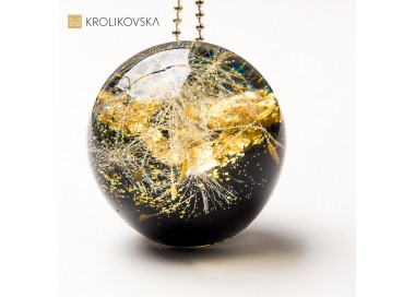 Biżuteria z motywem kwiatowym – kobiecy, uniwersalny styl