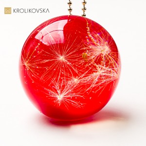 Biżuteria na rocznicę – naszyjnik dla ukochanej.