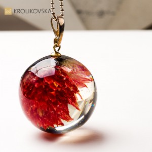 Biżuteria świąteczna – elegancki naszyjnik handmade.