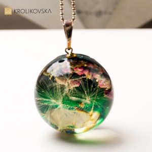 Naszyjnik z naturą – magiczny upominek świąteczny.