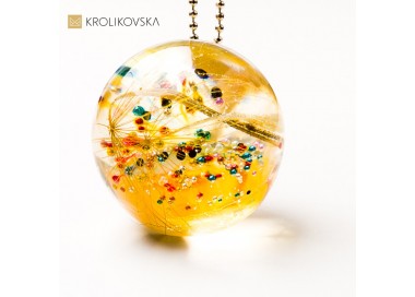 Biżuteria artystyczna na Święta – unikatowy naszyjnik handmade.