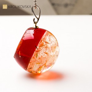 Naszyjnik z kwiatowym akcentem – prezent świąteczny pełen ciepła.1