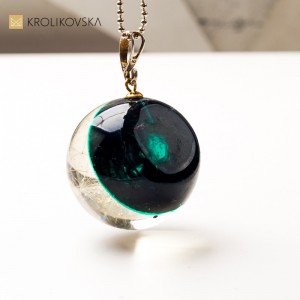 Naszyjnik z dmuchawcem – symbol marzeń i wolności.