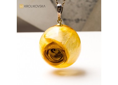 Biżuteria handmade prezent – naszyjnik z naturalnym motywem.