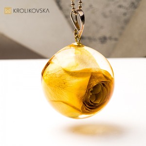 Biżuteria handmade prezent – naszyjnik z naturalnym motywem.2