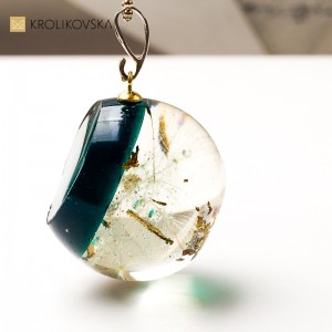 Naszyjnik prezent dla niej – elegancka biżuteria z motywem roślinnym.1