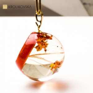 Naszyjnik, Kula Rośliny w Żywicy – Biżuteria Handmade.
