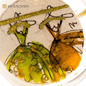 Naszyjnik z Motywem Kobiecości – Ręcznie Malowana Grafika