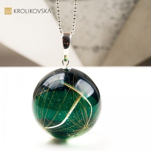 Naszyjnik kula z kwiatem lawendy biżuteria pełna spokoju