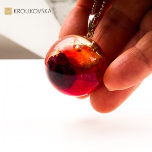 Naszyjnik kula z różą prezent na rocznicę symbol natury