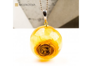 Naszyjnik kula z różą symbol natury i spokoju prezent dla niej