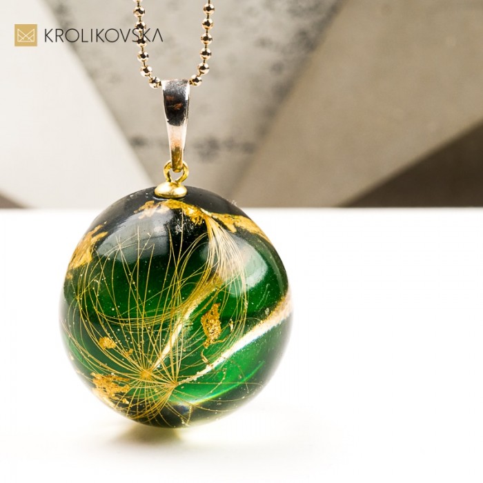 Naszyjnik kula z rośliną biżuteria z duszą handmade