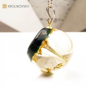 Naszyjnik kula z rośliną biżuteria z duszą handmade
