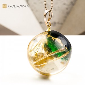 Naszyjnik kula z rośliną biżuteria z duszą handmade