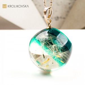 Naszyjnik z żywicy z wrzosem – biżuteria świąteczna