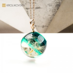 Naszyjnik z żywicy z wrzosem – biżuteria świąteczna