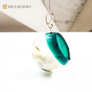 Naszyjnik z dmuchawcem w srebrnej oprawie – wyjątkowy prezent