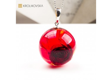 Naszyjnik z kwiatami – biżuteria artystyczna handmade.