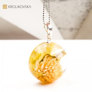 Naszyjnik kula z kwiatem, biżuteria z natury prezent handmade