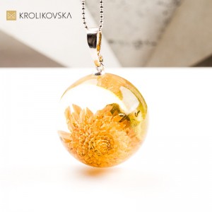 Naszyjnik kula z kwiatem, biżuteria z natury prezent handmade