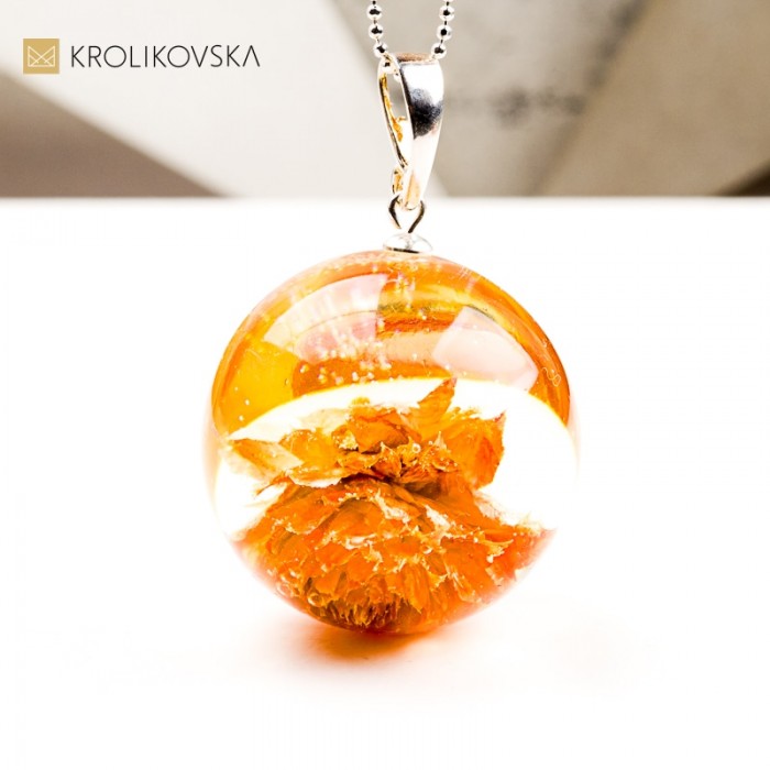 Naszyjnik kula z rośliną biżuteria świąteczna prezent z natury