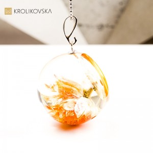 Naszyjnik kula z rośliną biżuteria świąteczna prezent z natury