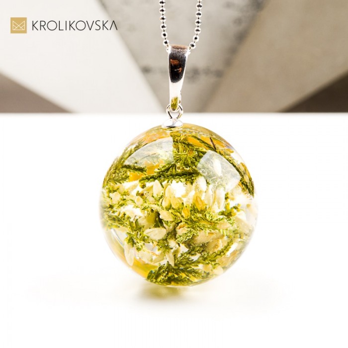 Naszyjnik kula z wrzosem biżuteria artystyczna symbol natury