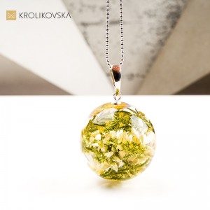 Naszyjnik kula z wrzosem biżuteria artystyczna symbol natury