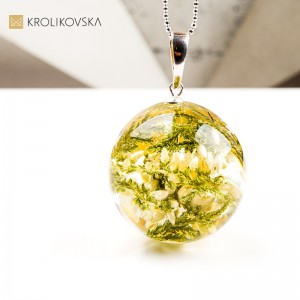 Naszyjnik kula z wrzosem biżuteria artystyczna symbol natury