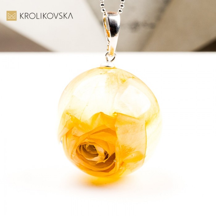 Naszyjnik kula, biżuteria handmade na prezent świąteczny.