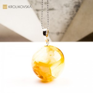 Naszyjnik kula, biżuteria handmade na prezent świąteczny.
