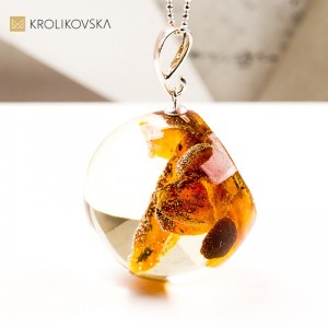 Naszyjnik kula z bursztynem, biżuteria handmade prezent z natury